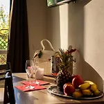 فندق مبيت وإفطار Costa Di Sopra Hospitality 3*