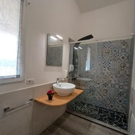 Costa Di Sopra Hospitality فندق مبيت وإفطار