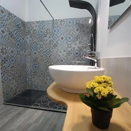 Costa Di Sopra Hospitality Couette-café