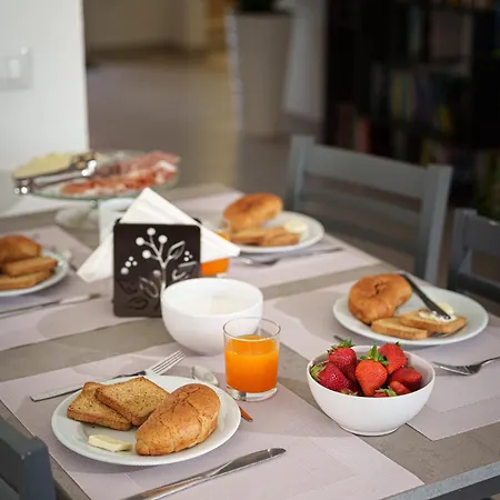 Costa Di Sopra Hospitality Frühstückspension 3*